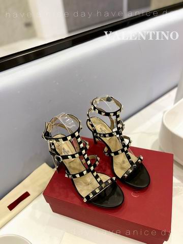 2025 Valentino 高跟鞋 0818