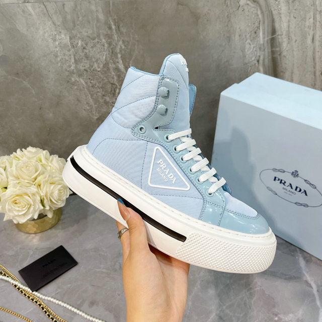 Prada sz 35-40 mnt2104