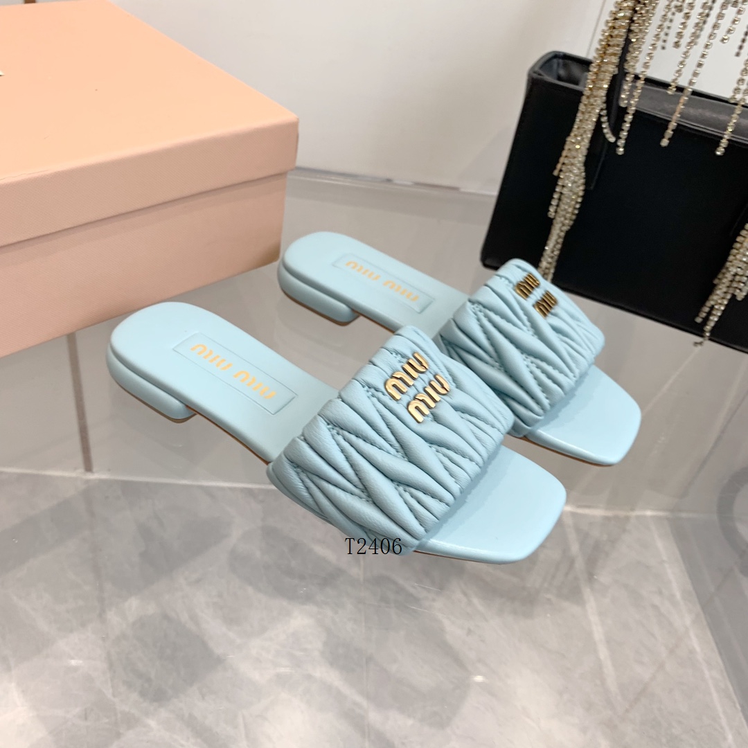 Miu Miu 女拖鞋 1215