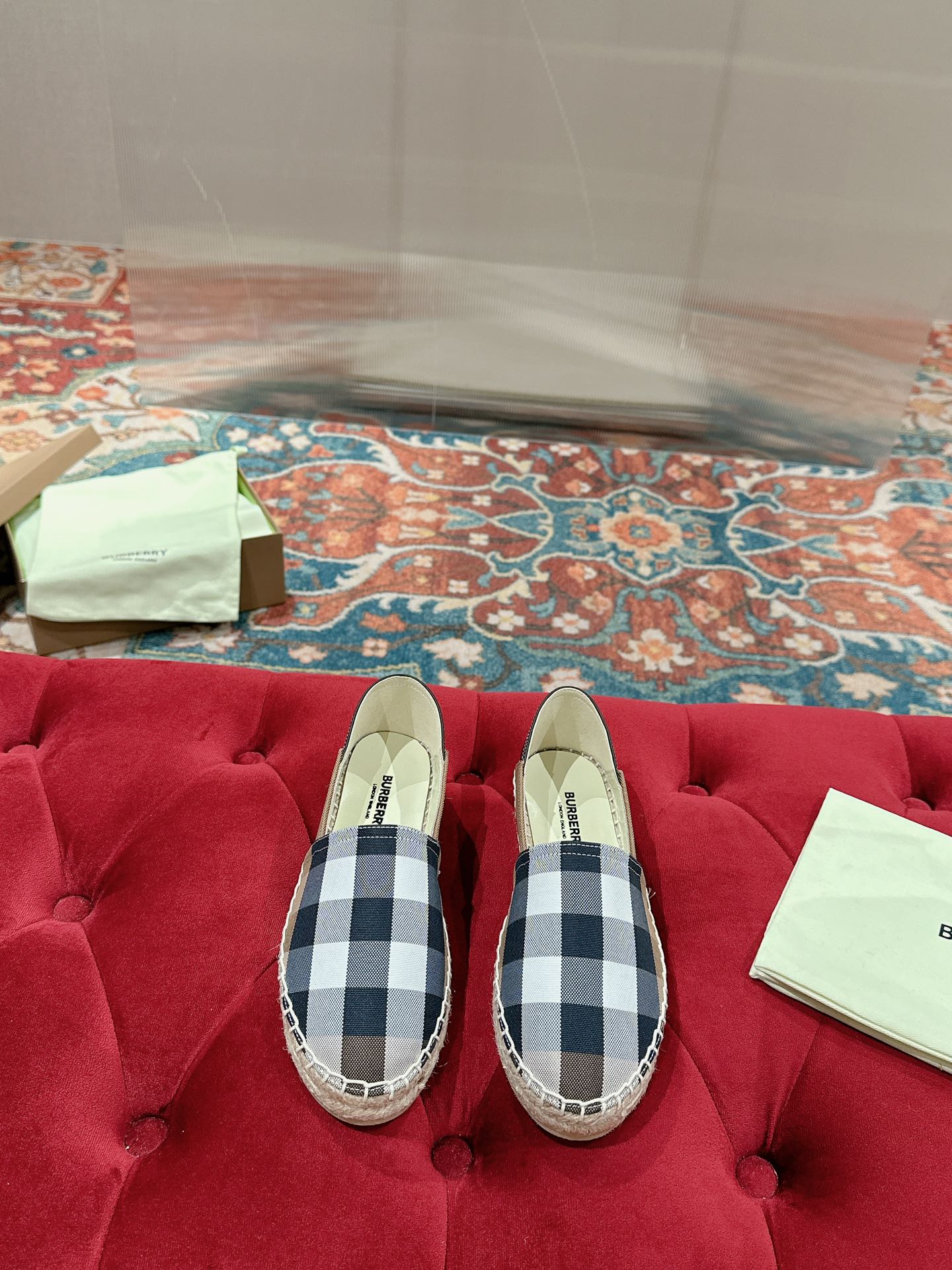 Burberry sz35-45 h0611