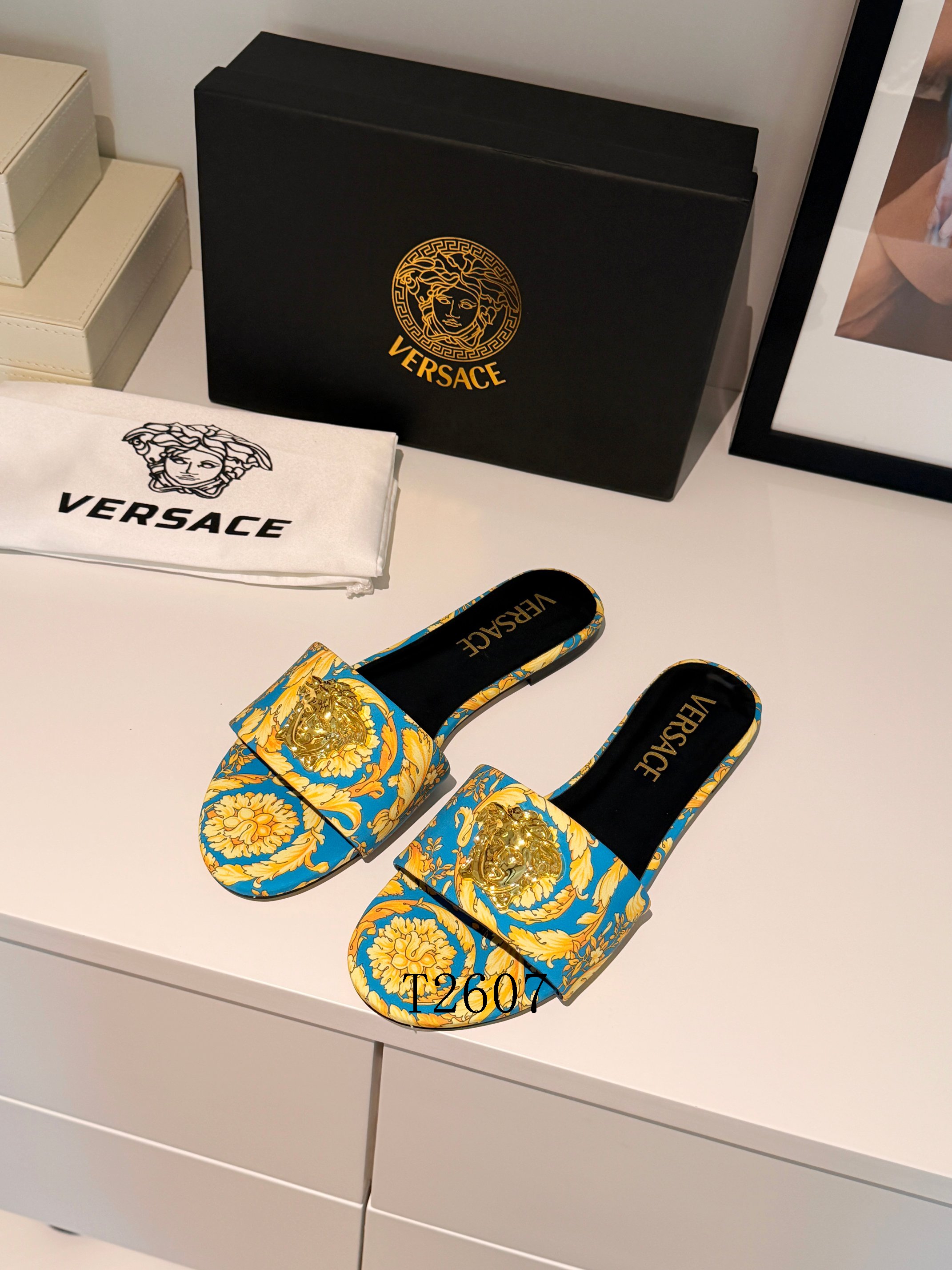 Versace 女拖鞋 0718