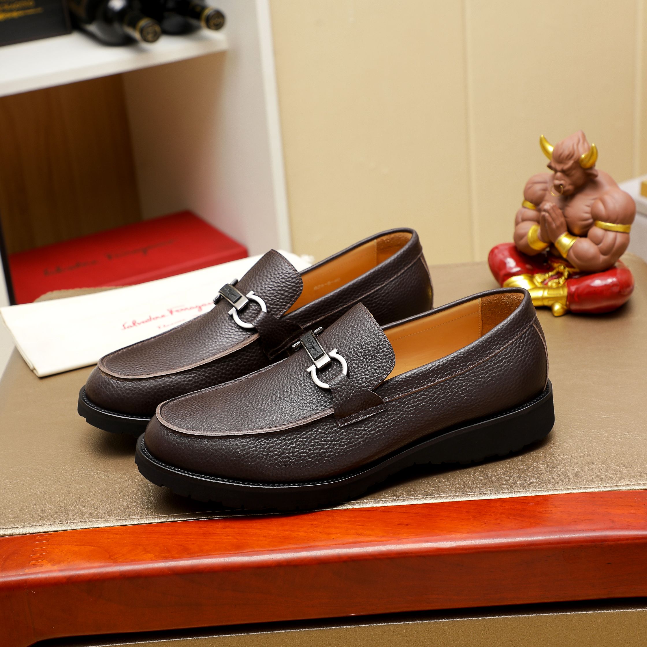 Ferragamo sz38-44 h0911
