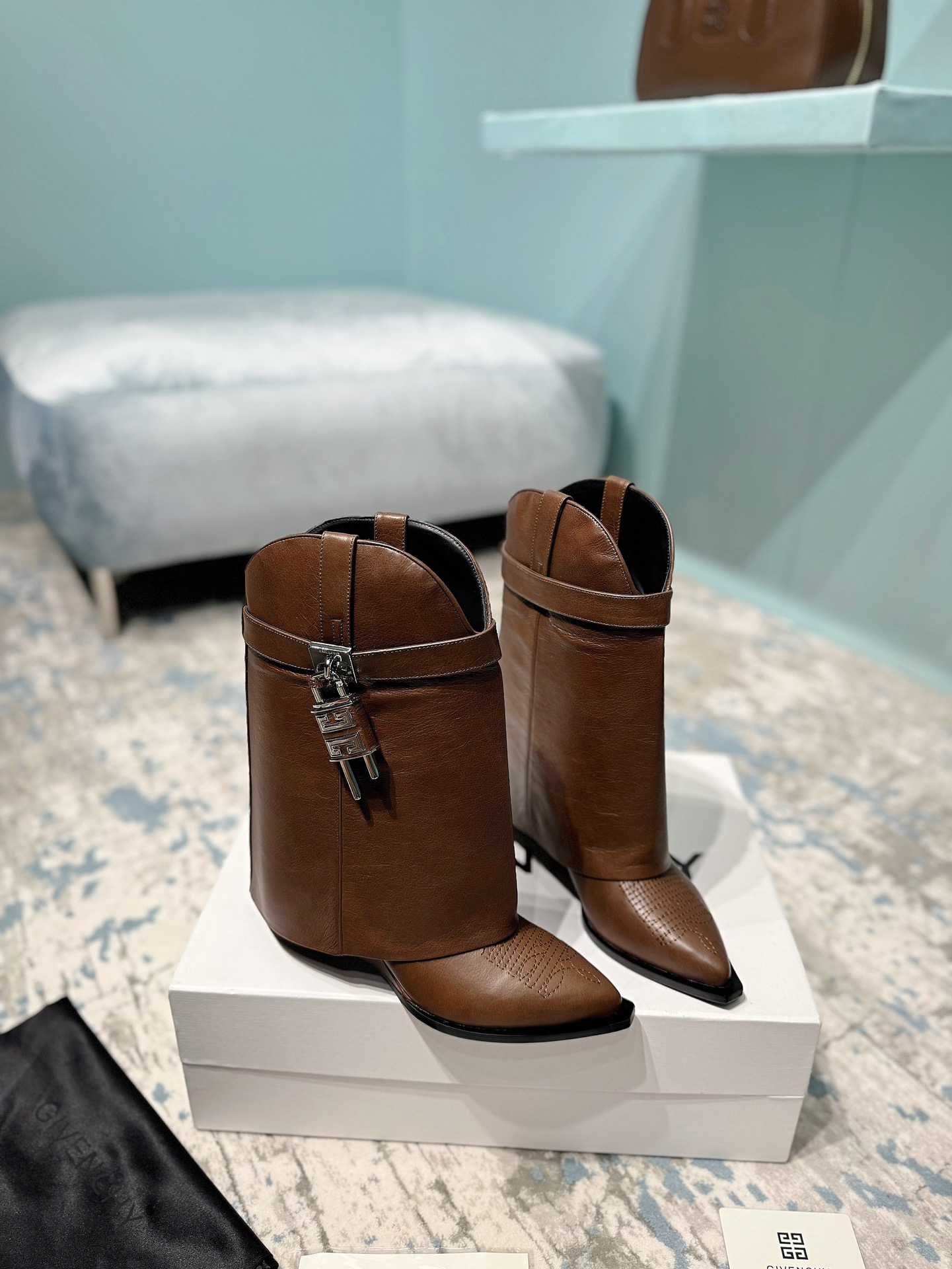 Givenchy sz35-42 h0912
