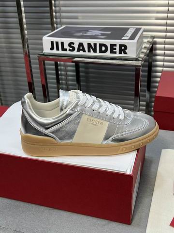 Valentino sz39-45 mnh1001