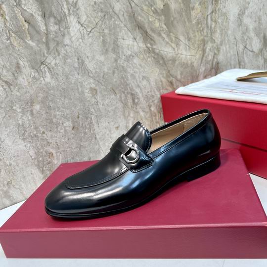 Ferragamo sz38-45 mnh0801