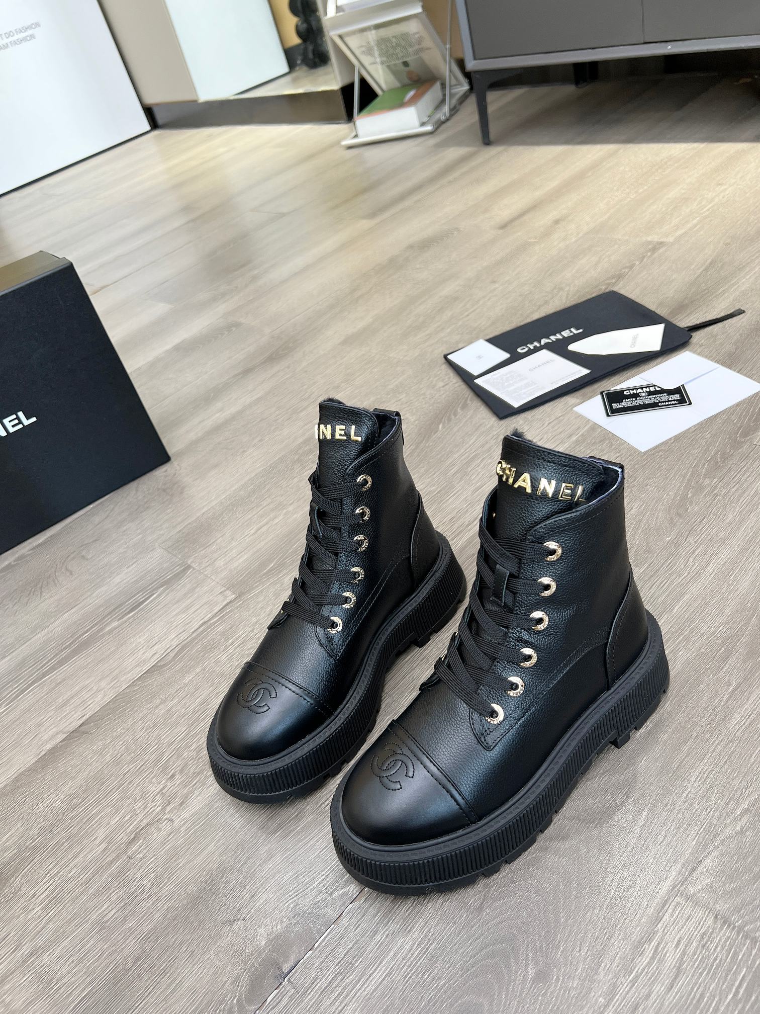 Chanel sz35-41 h1043