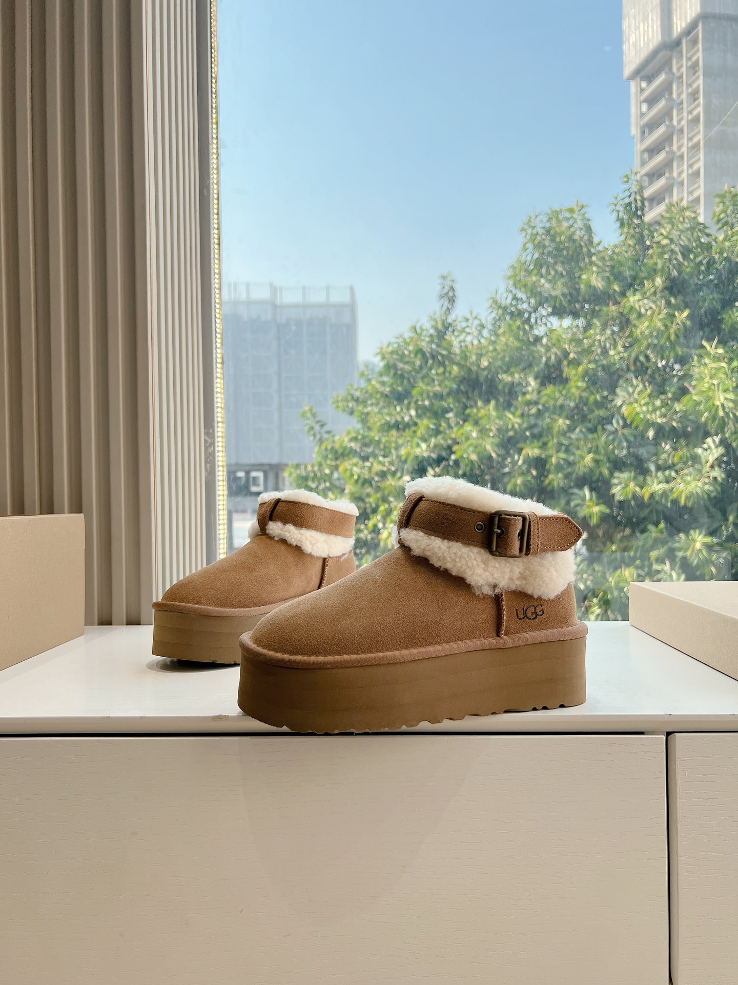 UGG sz35-40 h1020