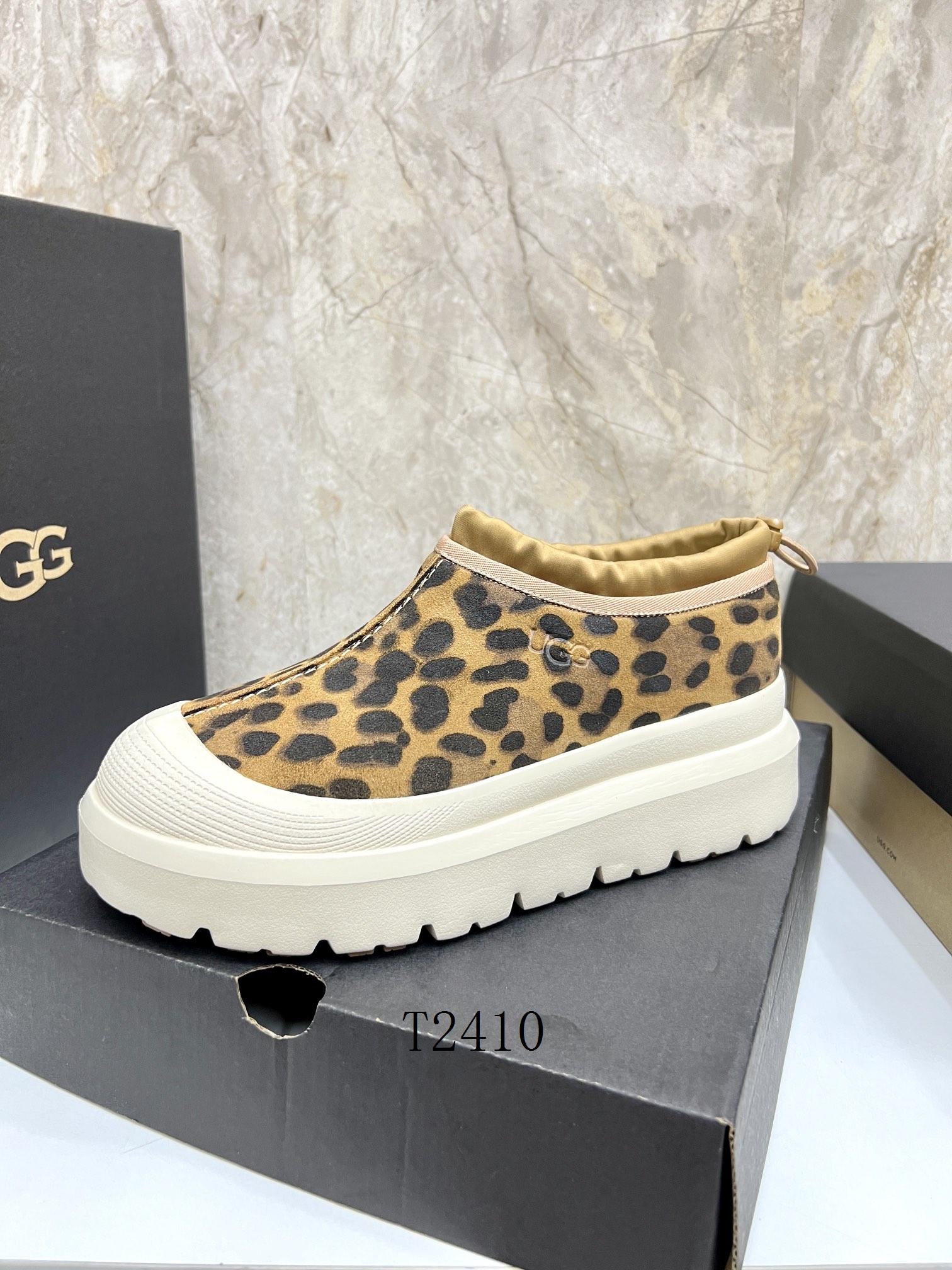 UGG Casual Men 0112