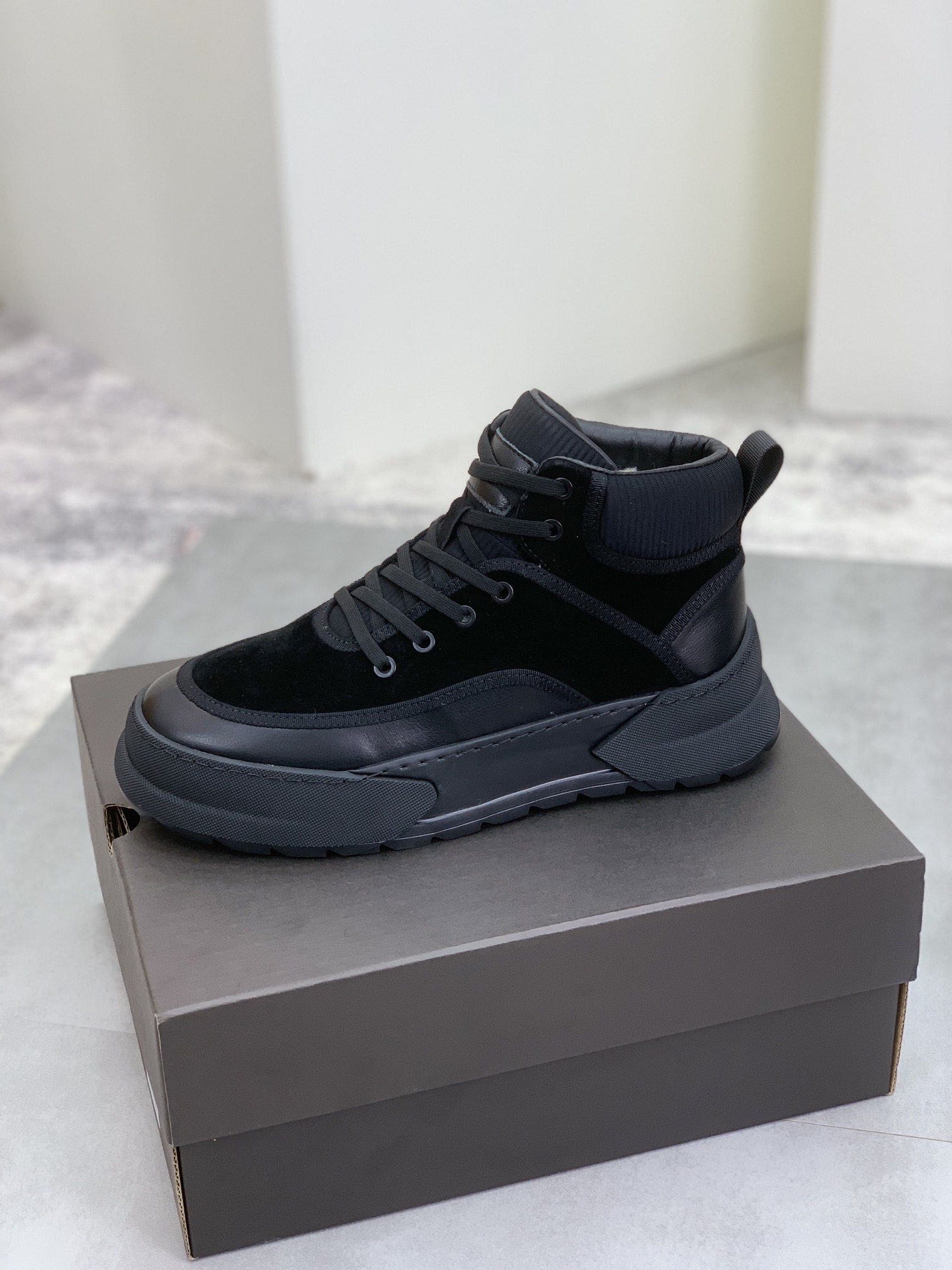 UGG sz39-44 h1013