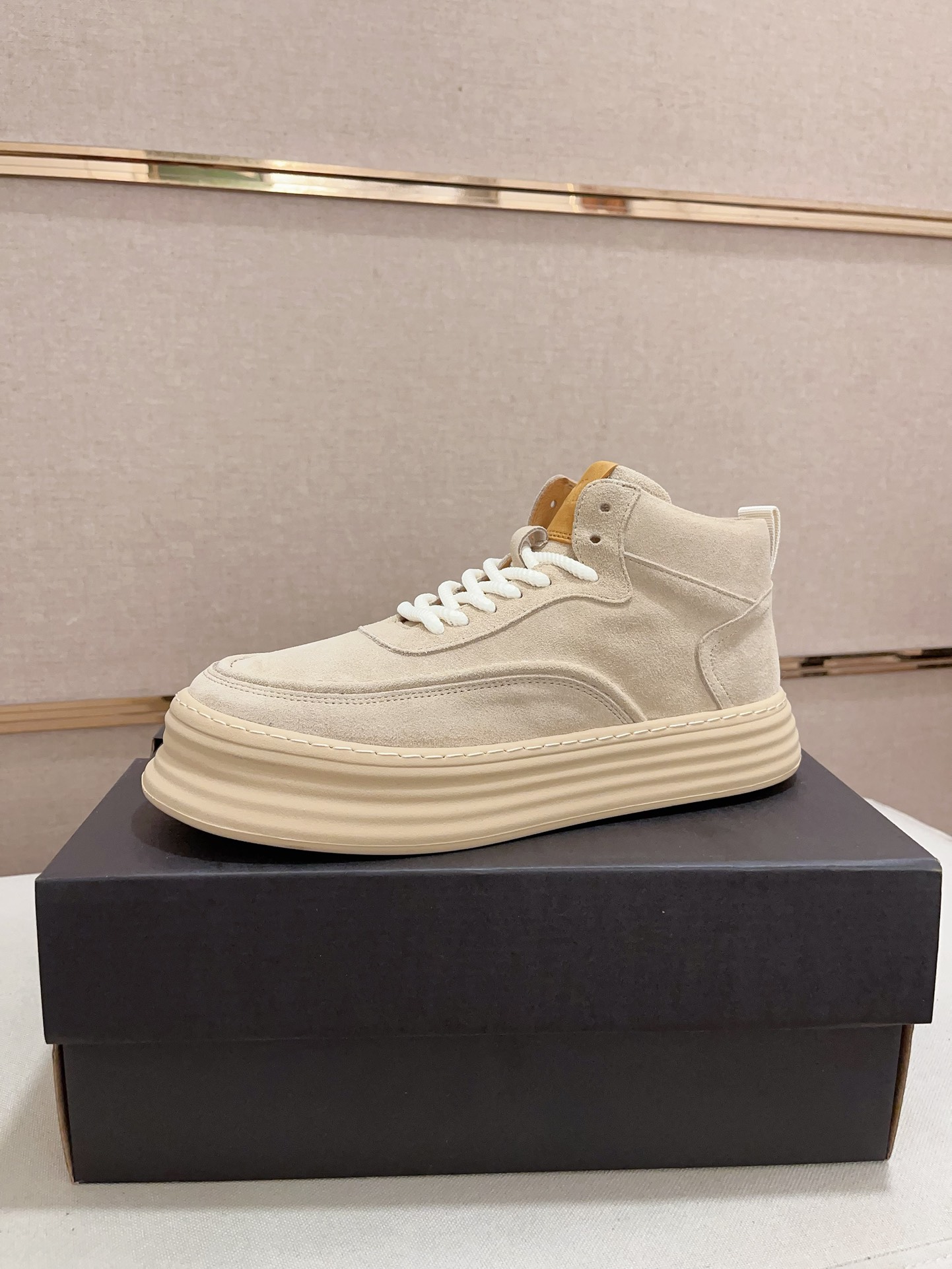 UGG sz39-44 h1016