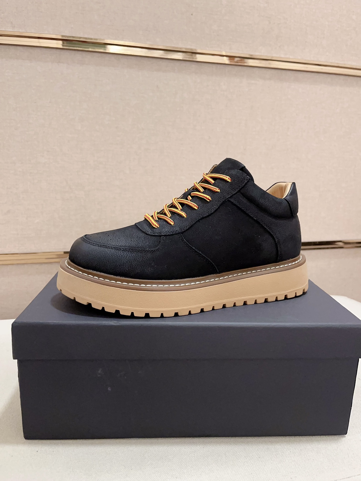 UGG sz38-44 h1025