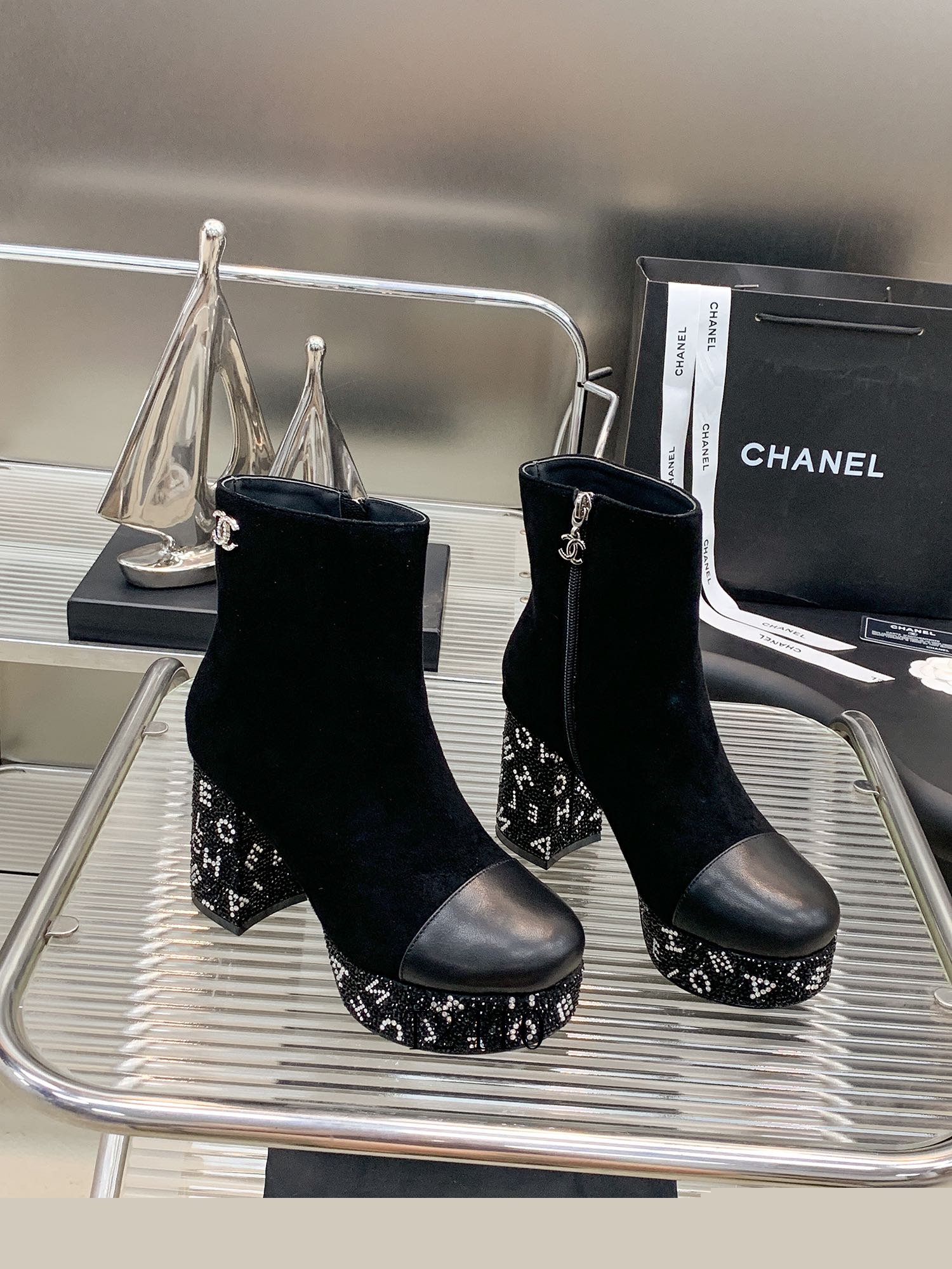 Chanel sz35-41 h1018