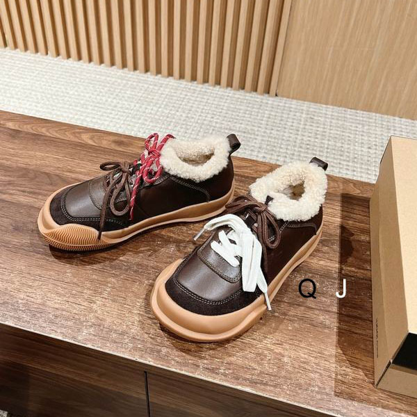 UGG sz35-40 J1102