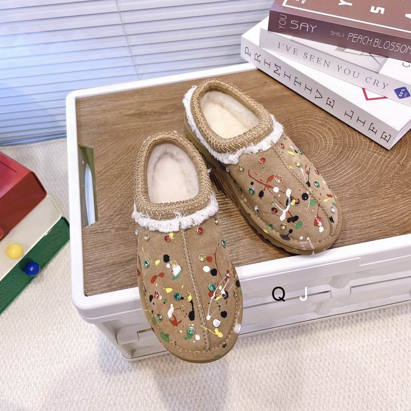 UGG sz35-40 J1113