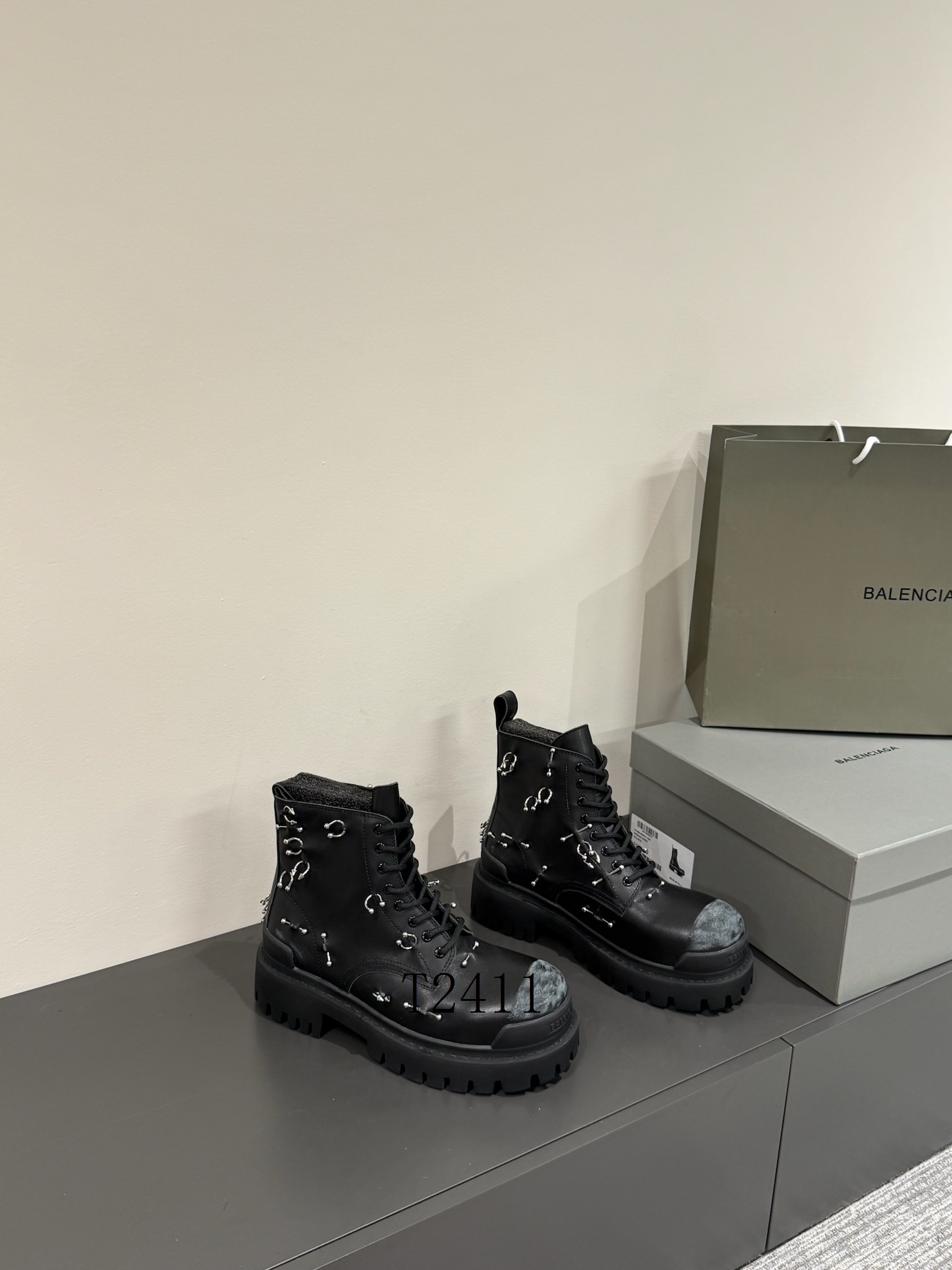 Balenciaga sz39-45 h1107