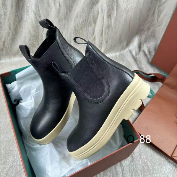 Loro Piana Boots Women Ts
