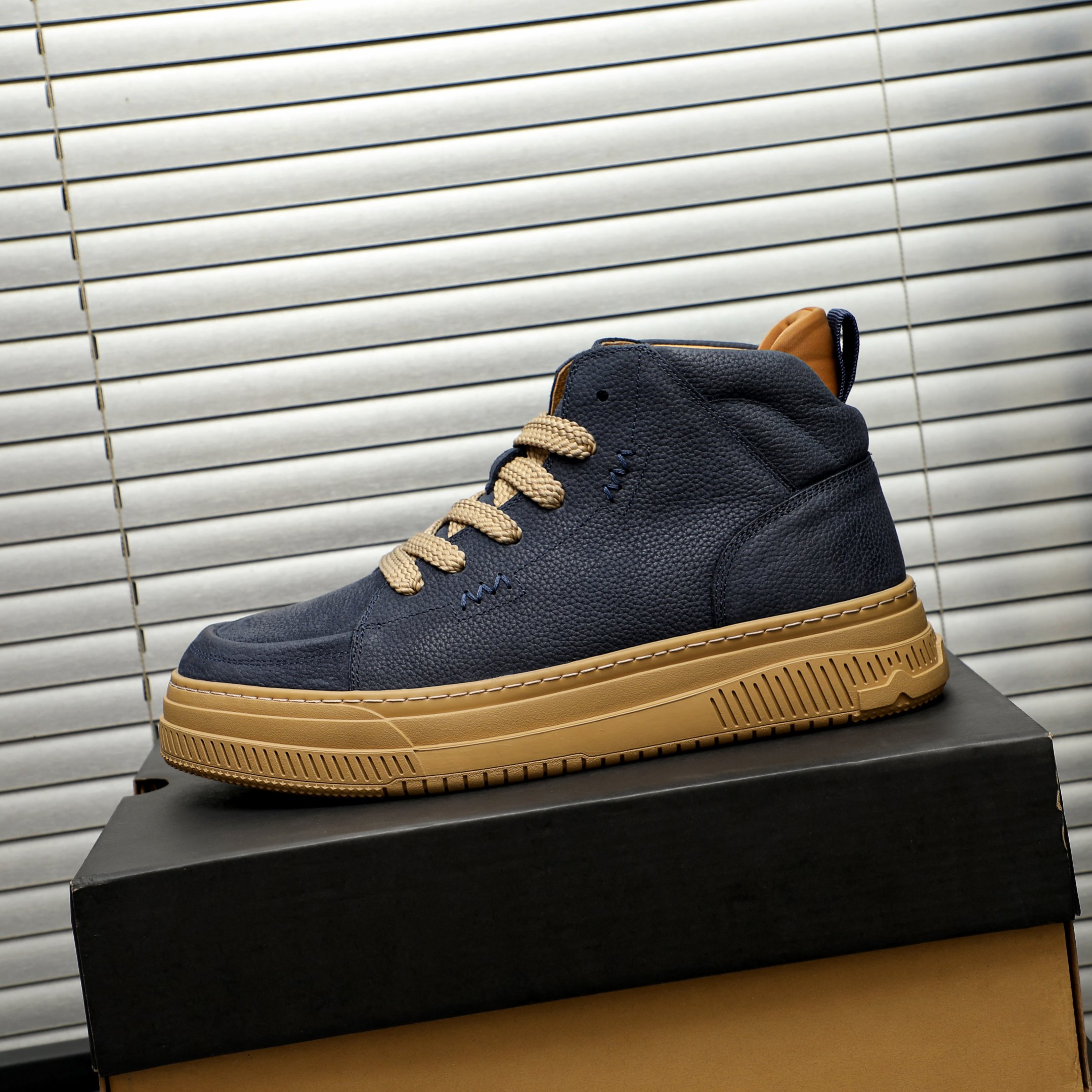 UGG sz39-44 hnh0118