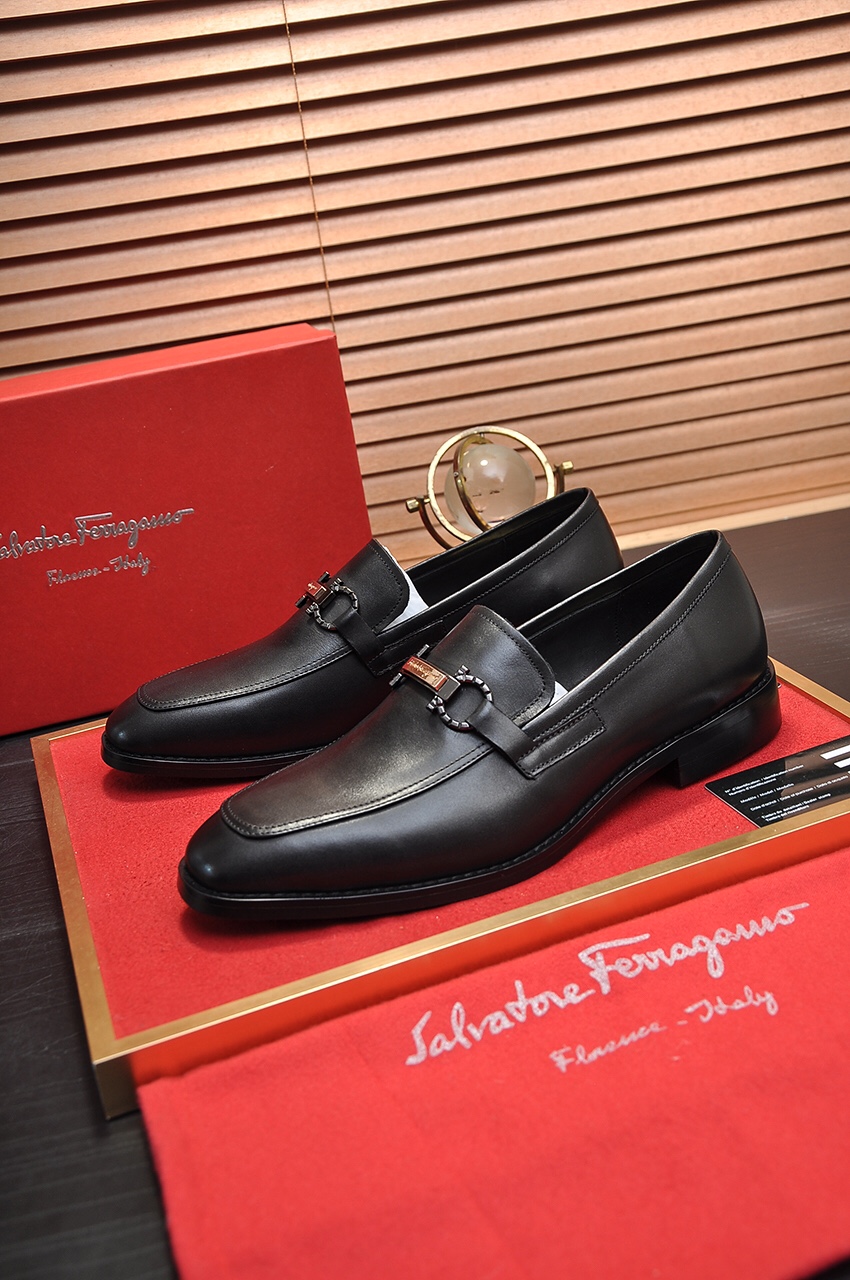 Ferragamo sz38-44 hnh0239