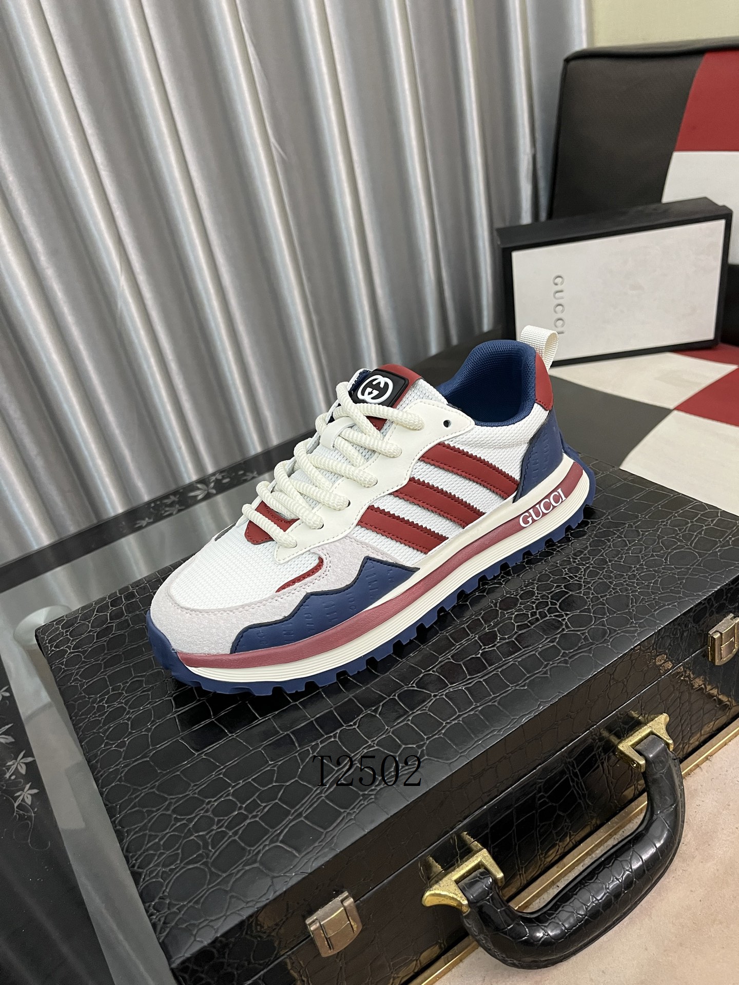 Gucci sz38-44 h0209