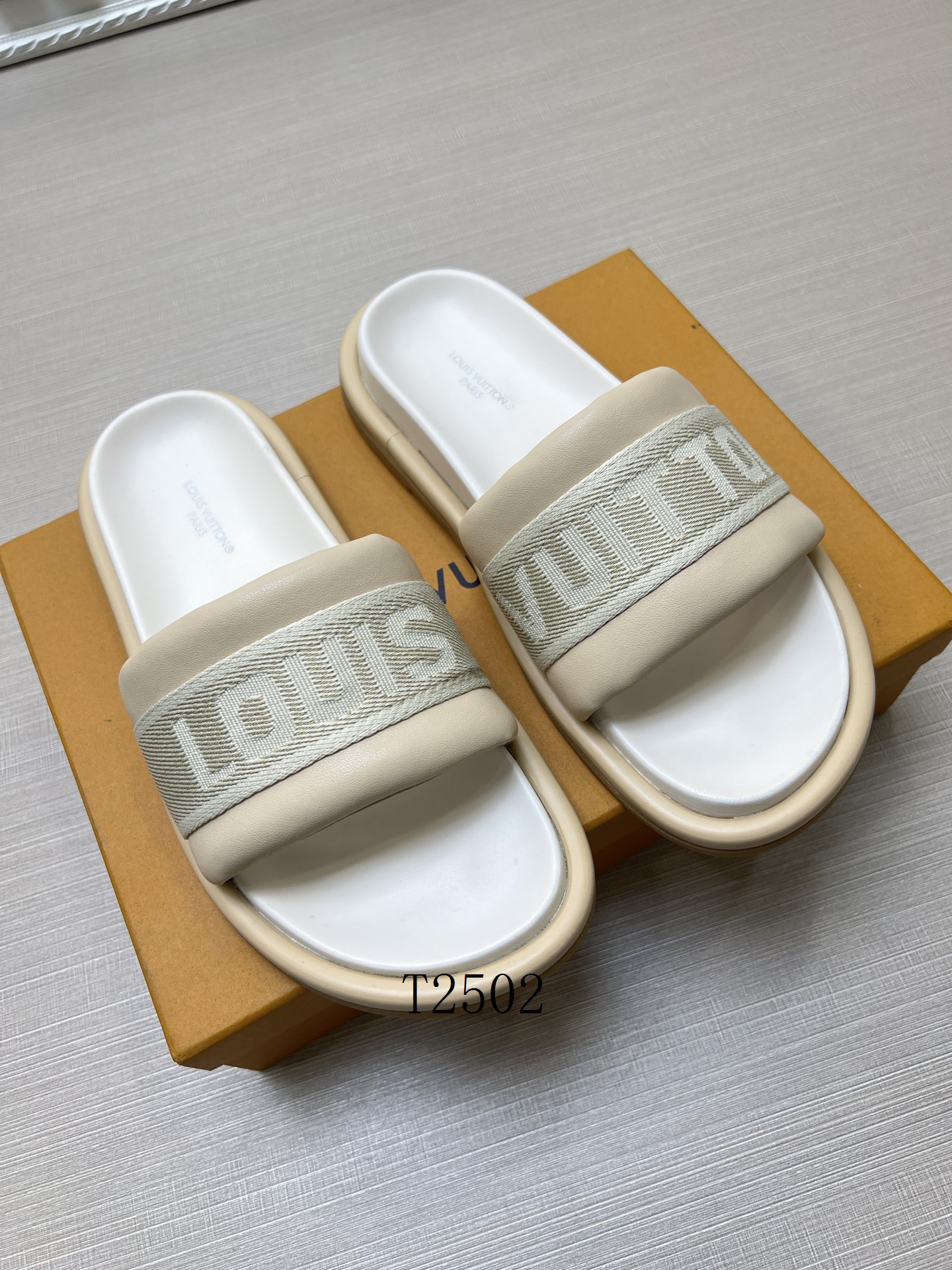 LV sz35-41 h0212