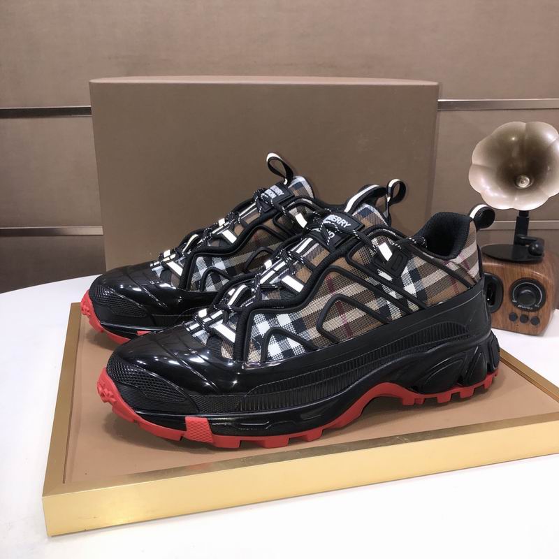 Burberry sz38-45 hnh0313
