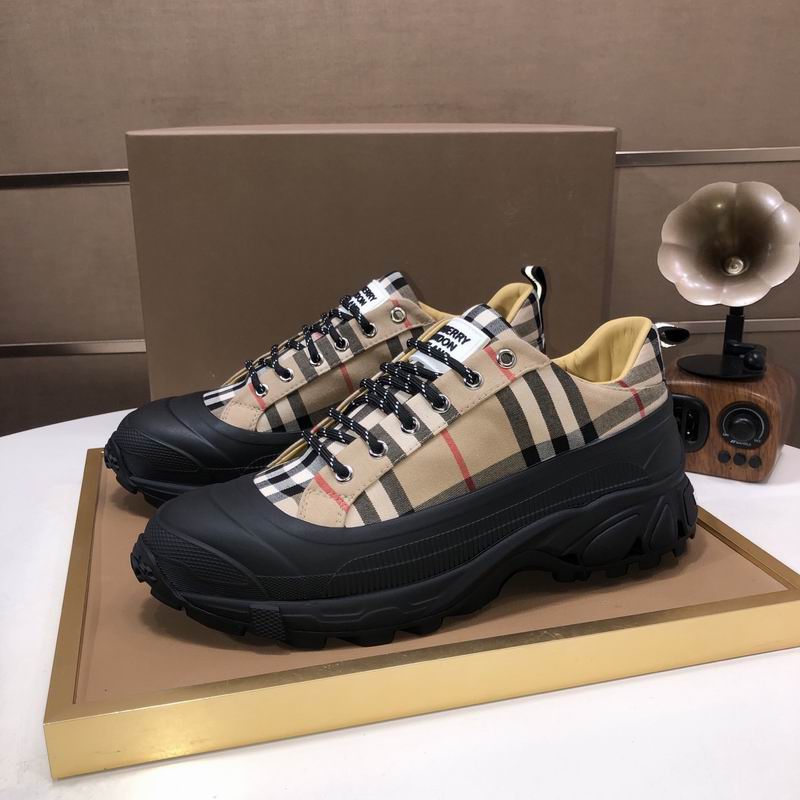 Burberry sz38-45 hnh0316