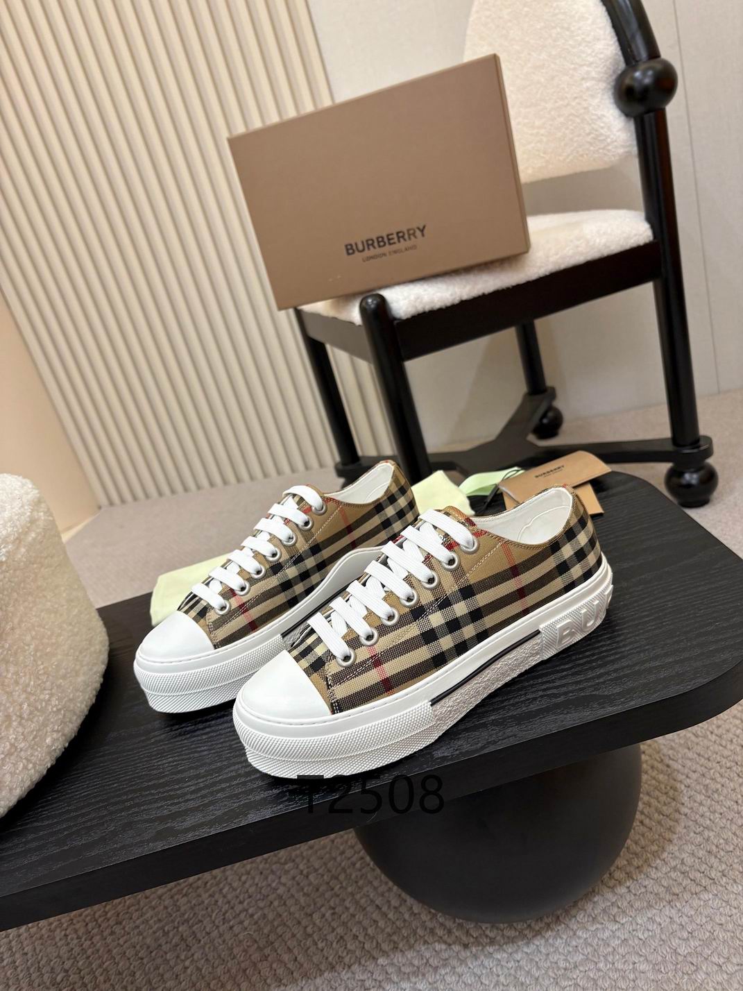 BURBERRY shoes 38-46 h0804