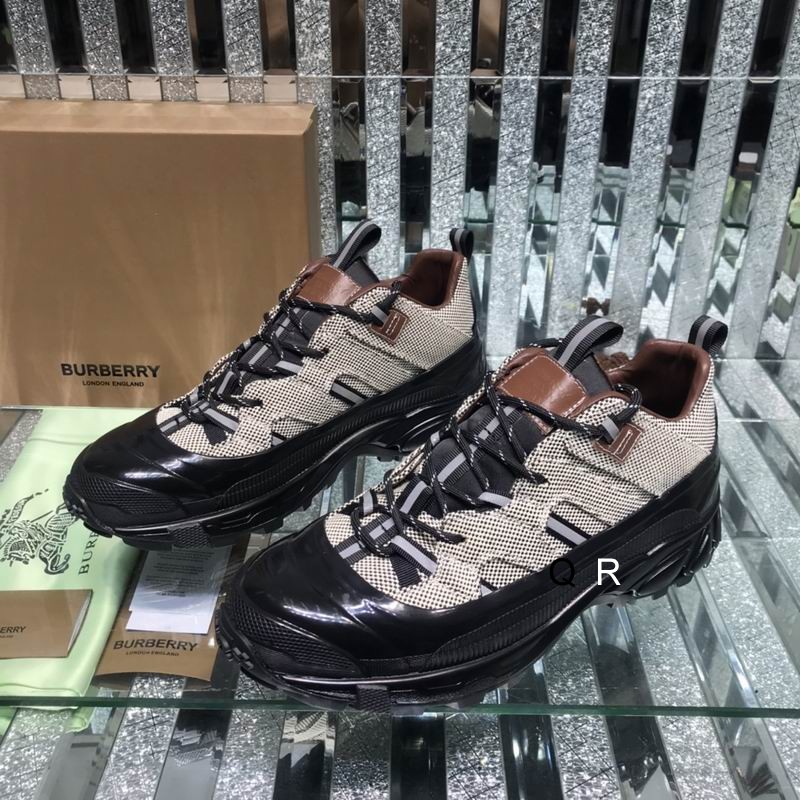Burberry sz38-45 BS0240