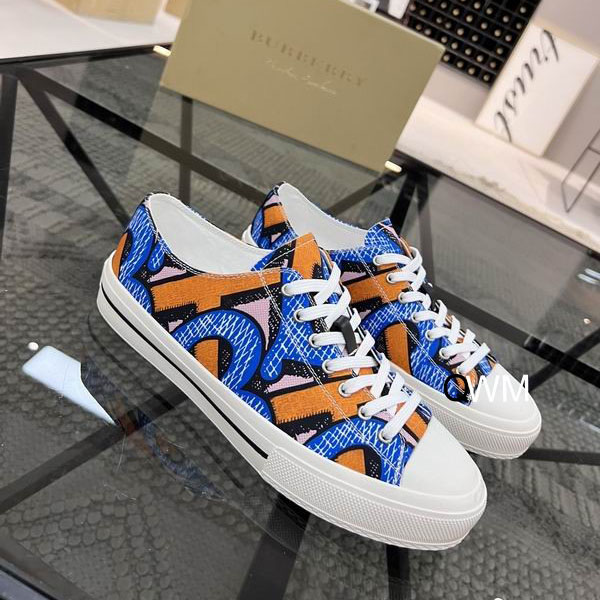 Burberry sz38-44 WM0233