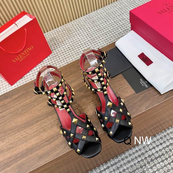 Valentino sz35-40 9CM NW0406