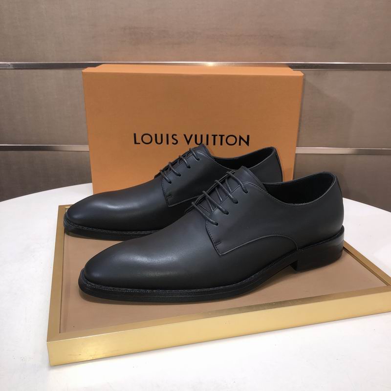 2026 LV Leather2 0810