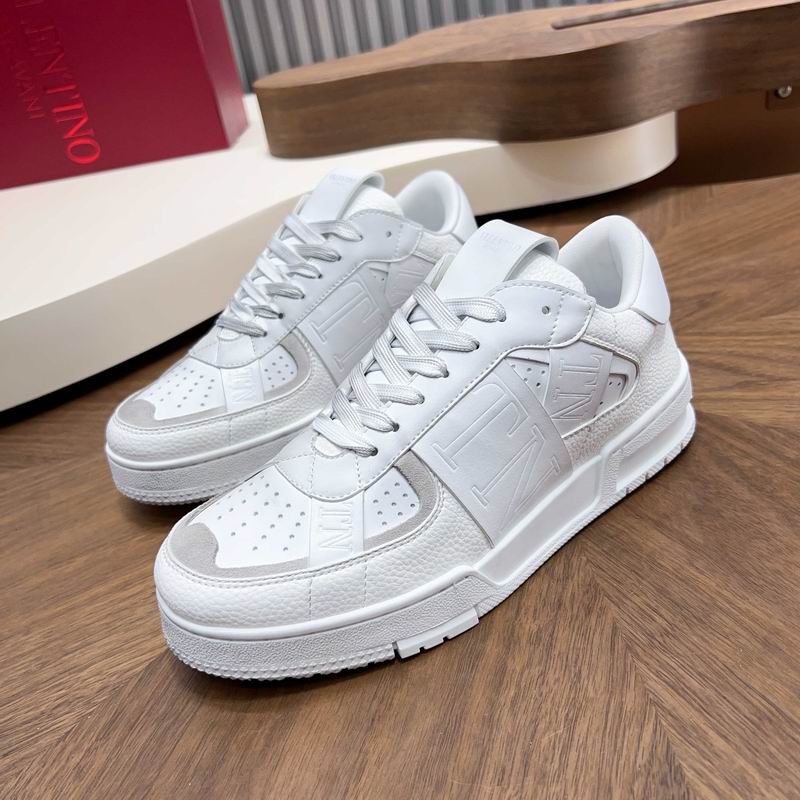 2026 Valentino Men Low Cut 0804