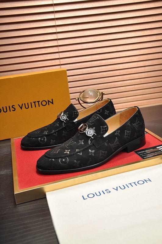 LV sz38-45 hnx0617