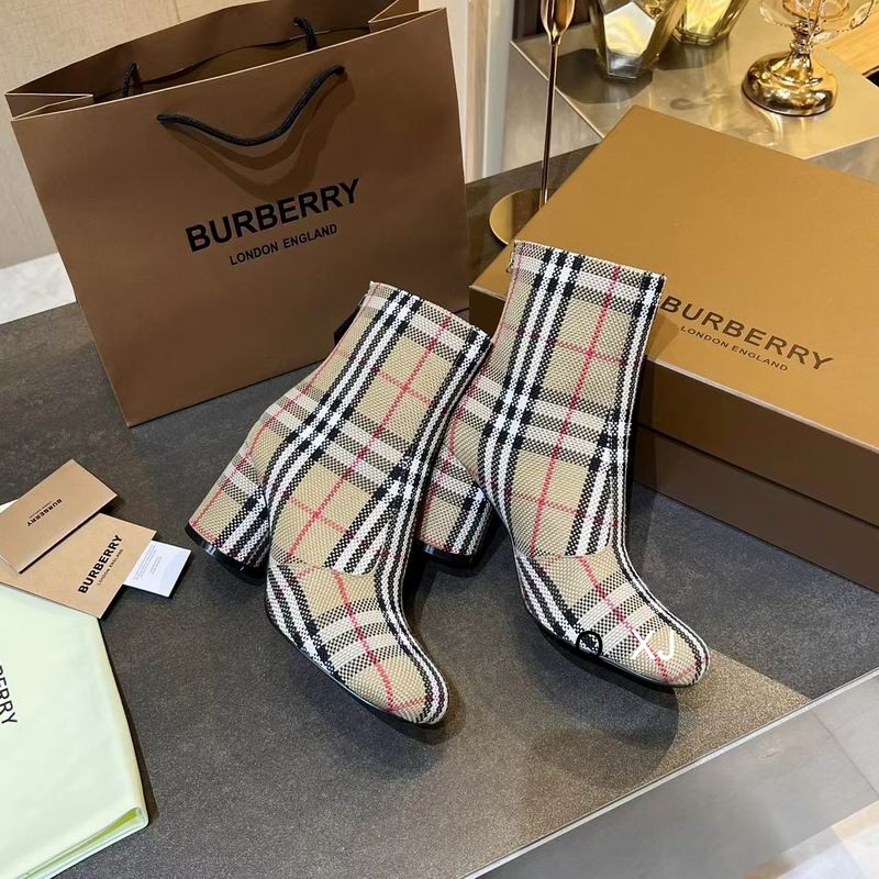 Burberry sz35-40 XJ0601