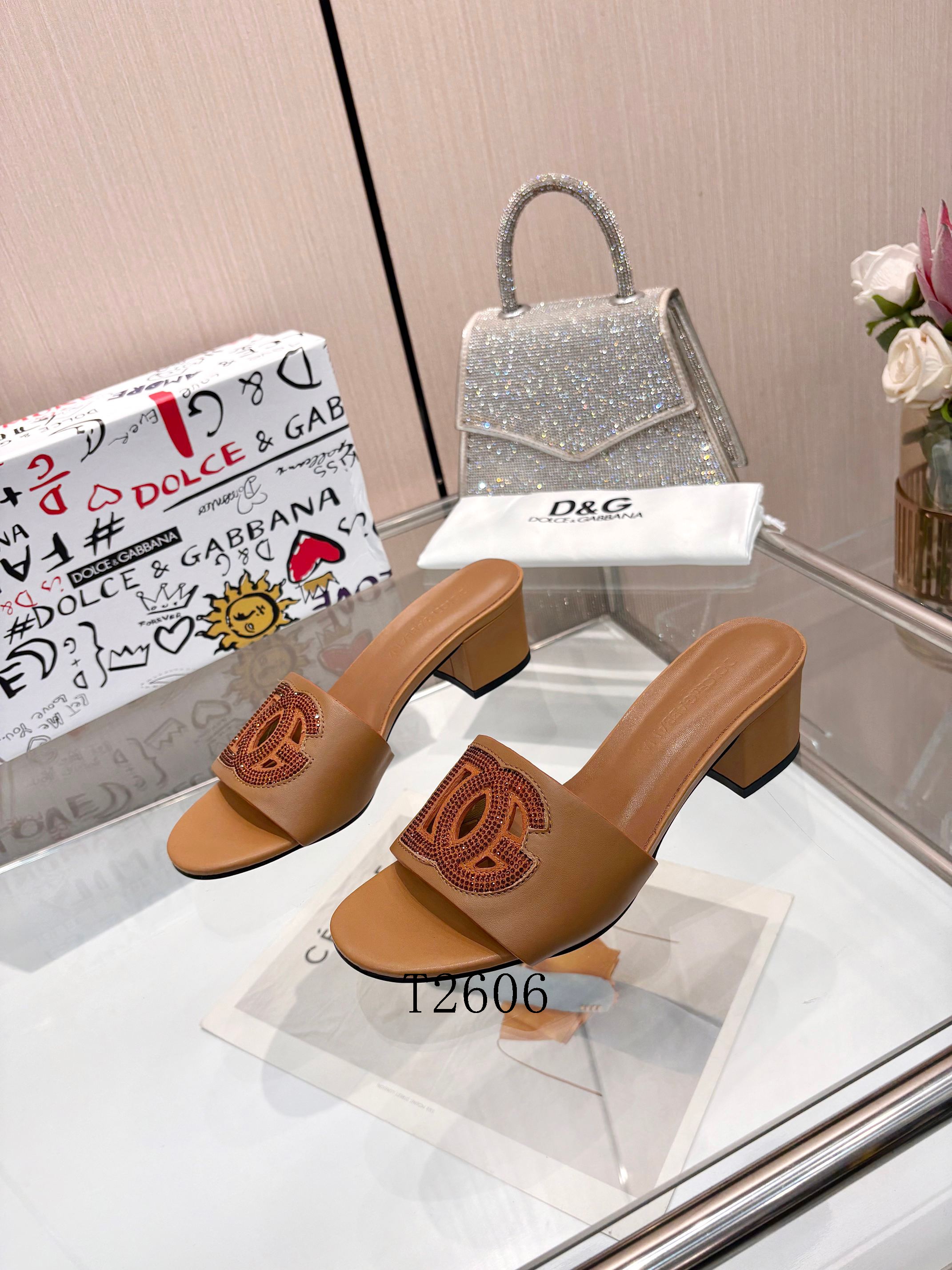 DG mid heels 0627