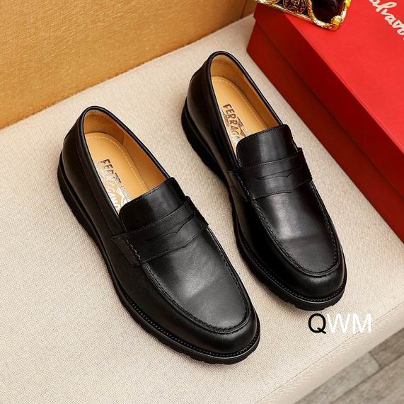 Ferragamo sz38-45 WM0830