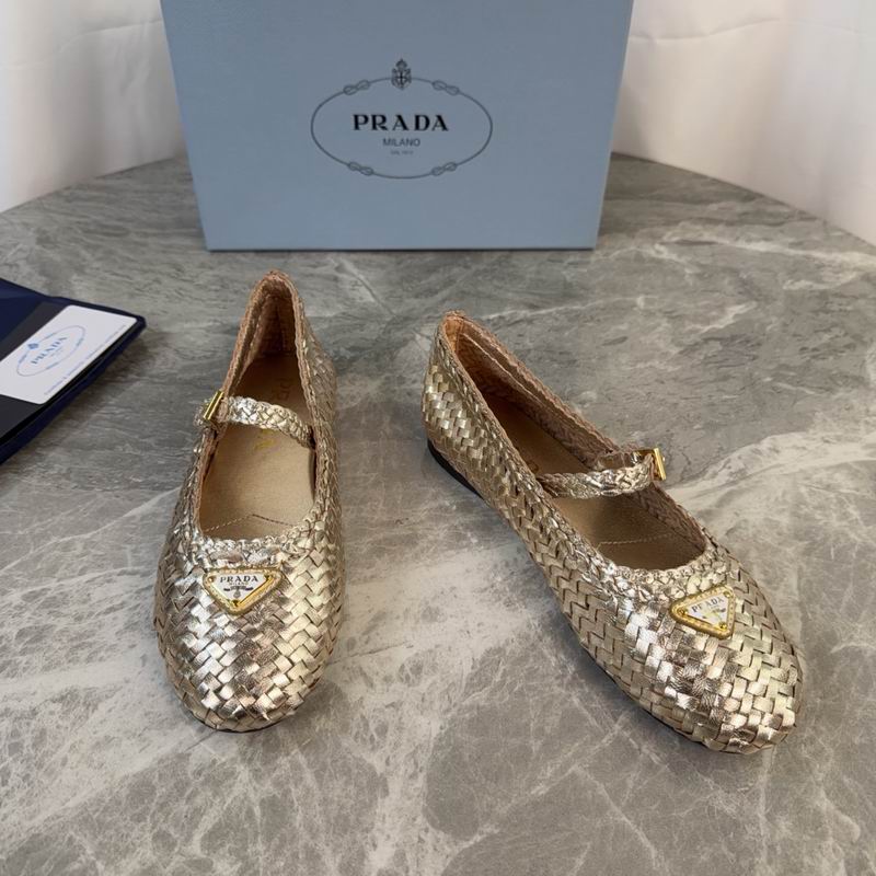 2026 Prada Female Nude Shoes 0804