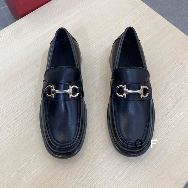 Ferragam sz38-45 TF0838