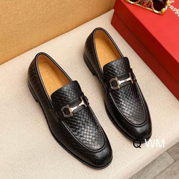 Ferragamo sz39-45 WM0876