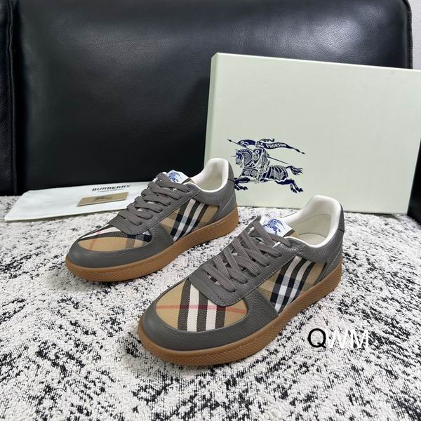 Burberry sz38-45 WM0802