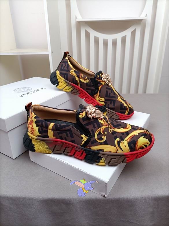 Versace 男休闲 Ts