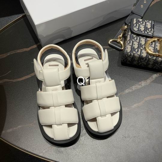 MiuMiu 凉鞋 Ts