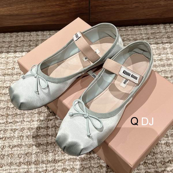MiuMiu 单鞋 Ts