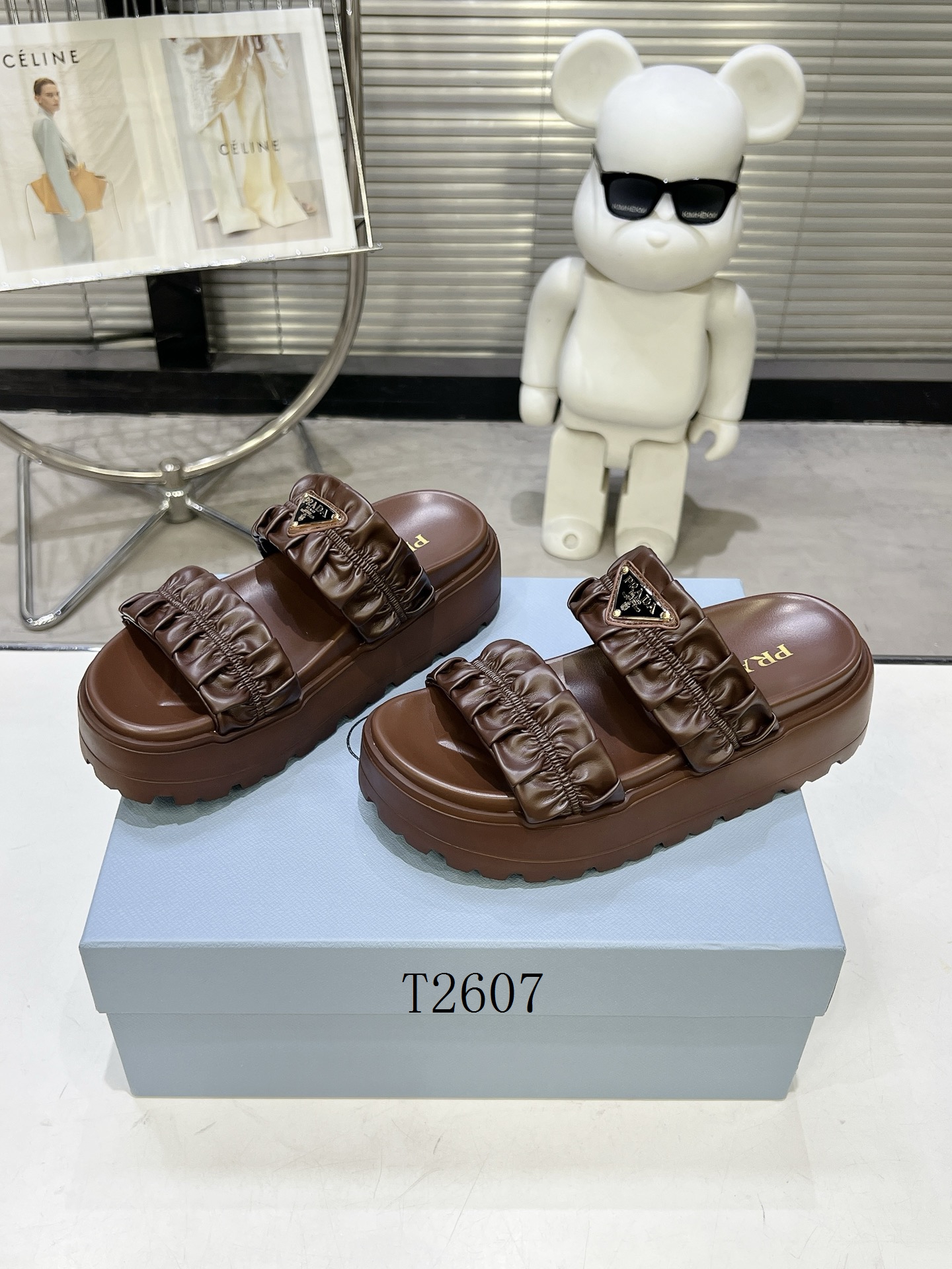 Prada 女拖鞋 0719