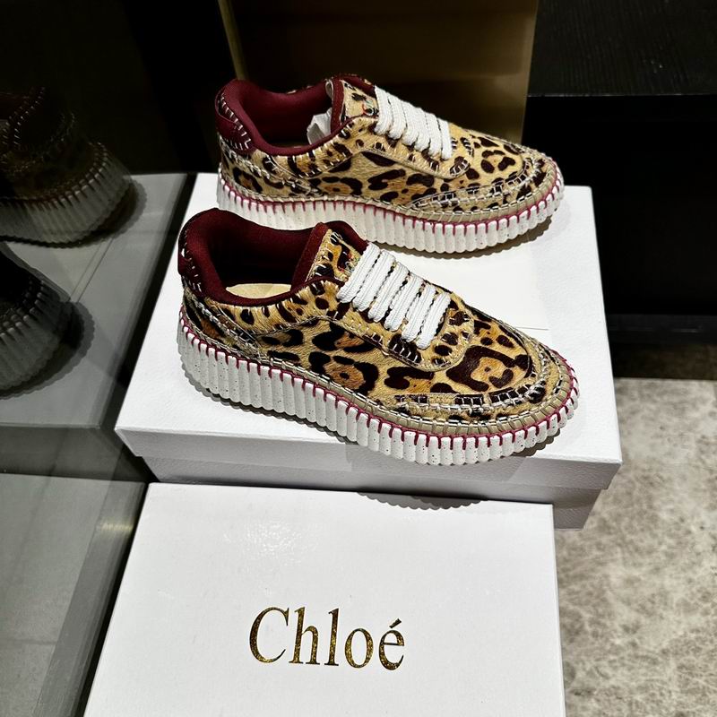 Chloe low cut woman Ts